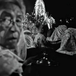 Woman With Incense - Men and Women of Los Angeles