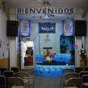 Bienvenidos Church On Vermont  - Churches